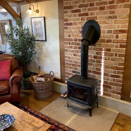 Stable Cottage ดอร์กิง ภายนอก รูปภาพ
