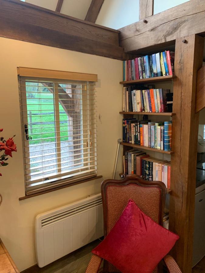 Stable Cottage ดอร์กิง ภายนอก รูปภาพ