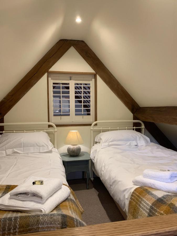 Stable Cottage ดอร์กิง ภายนอก รูปภาพ